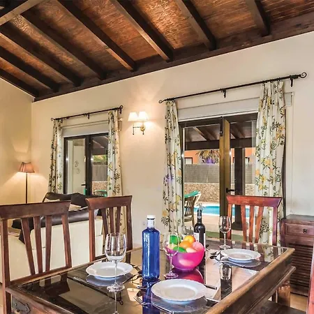 Sleeps 6 Wifi * Corralejo